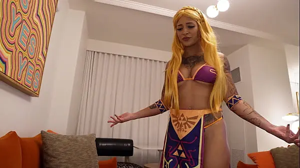 Stunning Black Hottie Annie Verse Takes Big Dick in Zelda Cosplay POV