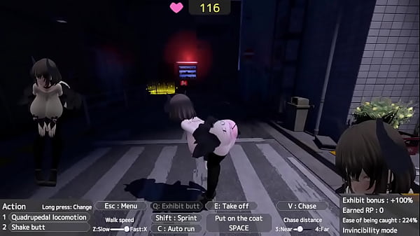 succubo putona se exhibe en plena calle y se masturba como la sucia puta que es